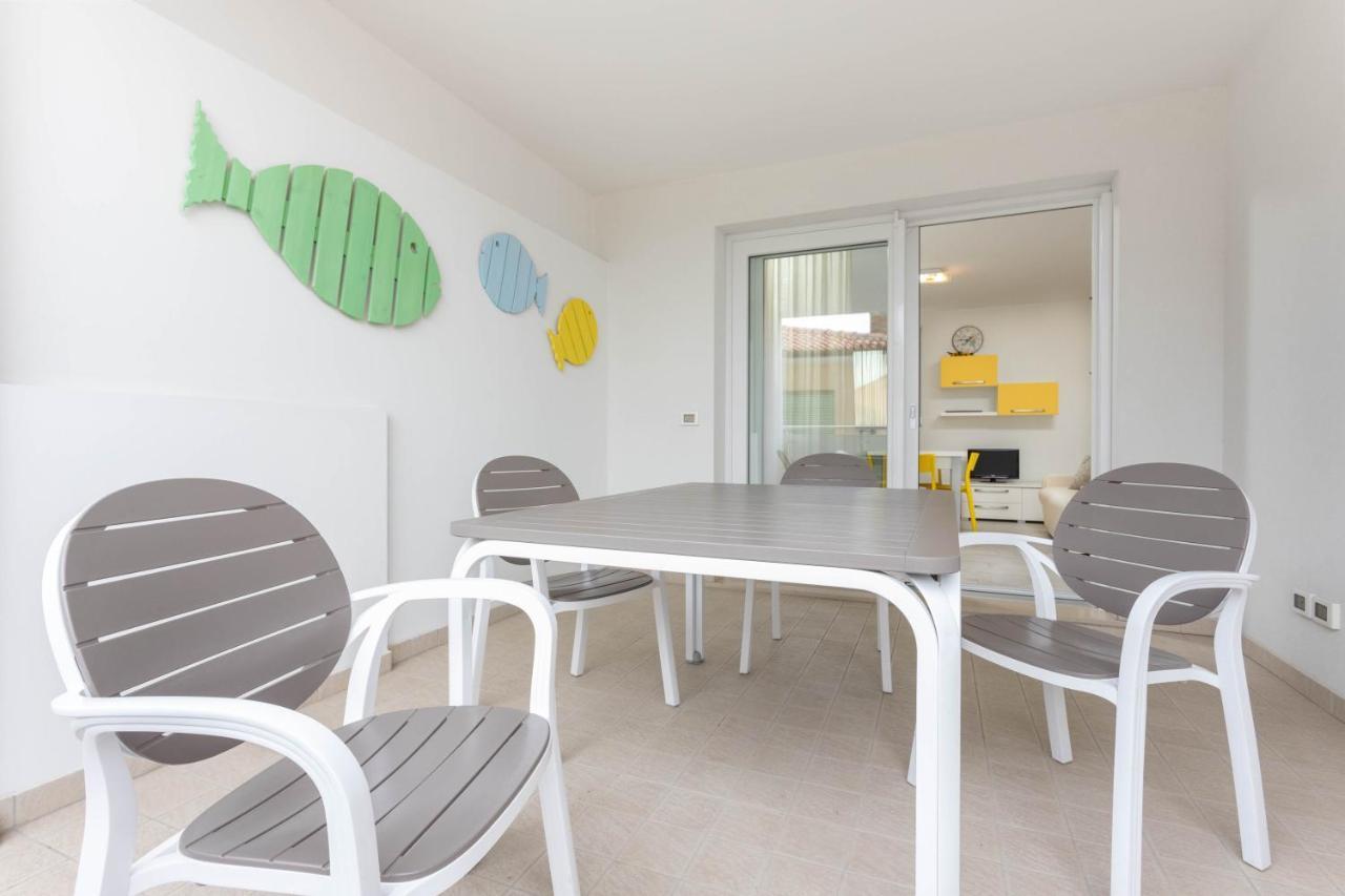 Blu Indaco Villa Elsa Lignano Sabbiadoro Exterior photo